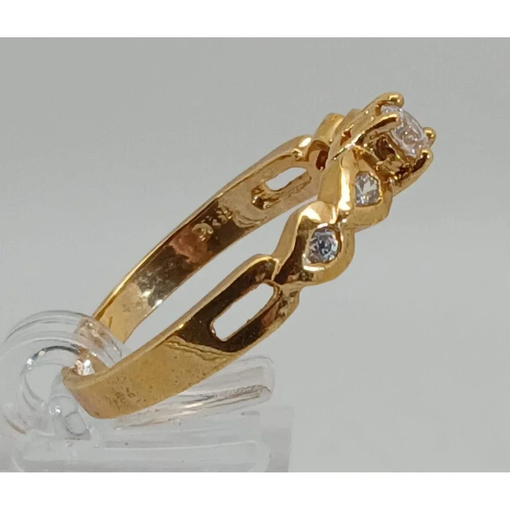 Vintage 90s Gold Tone Infinity Band Ring with Round Clear Stone Accents Size‎ 7